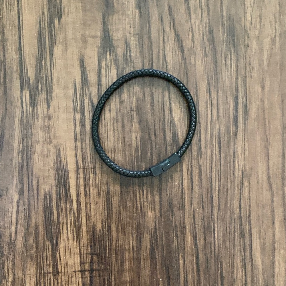 Express men’s leather bracelet